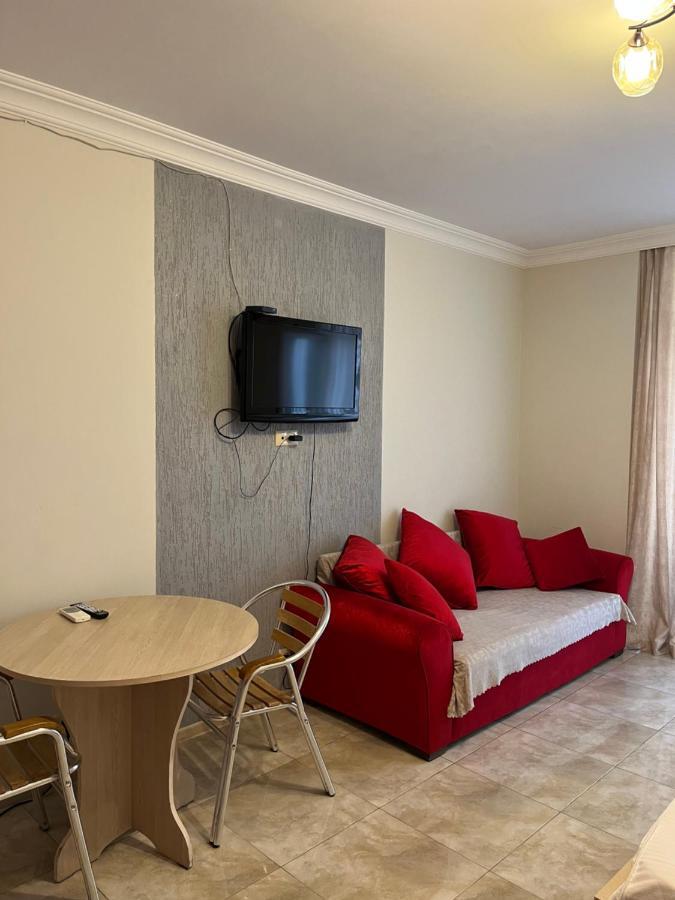 Отель Orbi Apartamenti Batumi 15 B Экстерьер фото